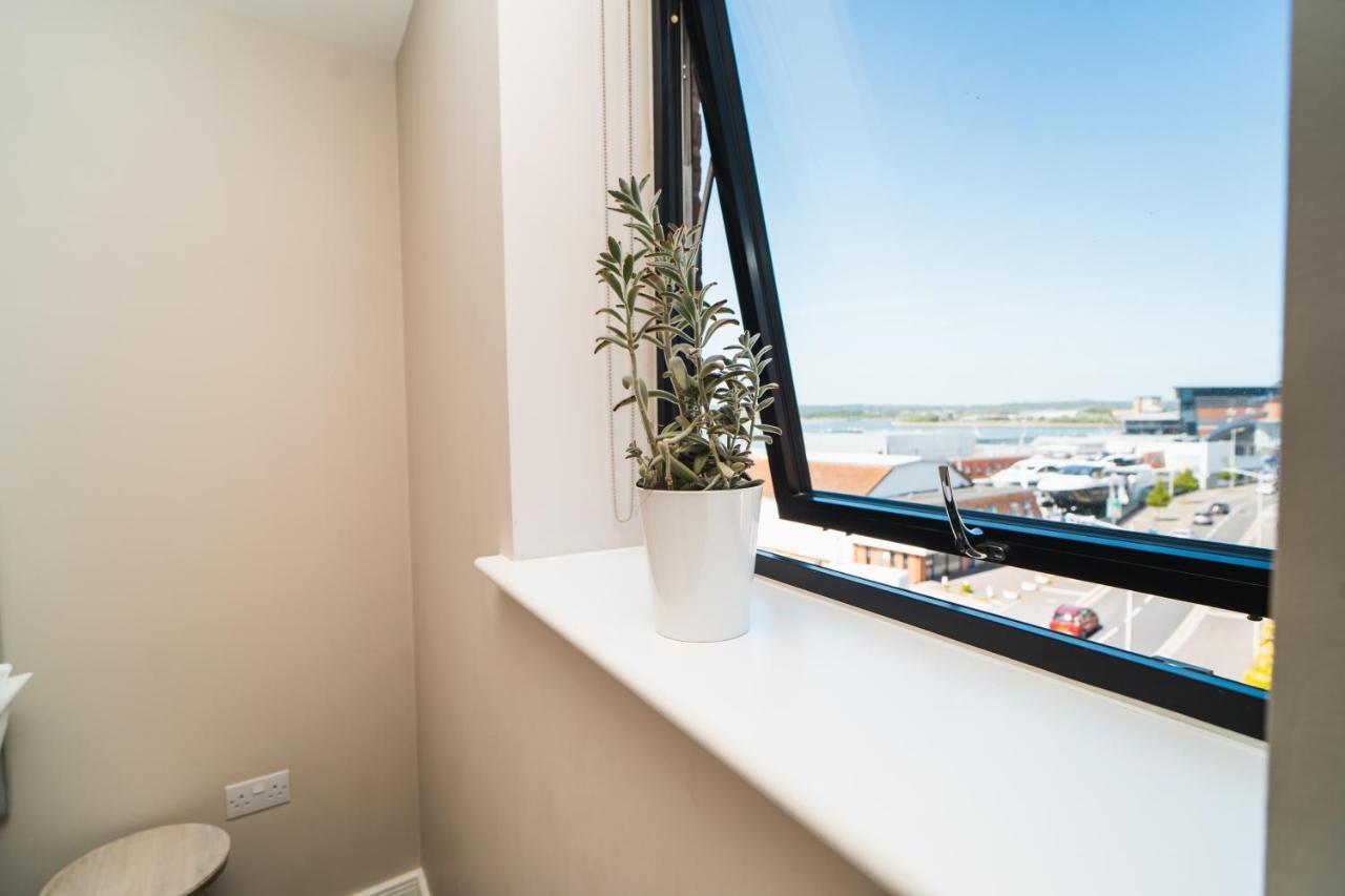 Apartmán Penthouse - Harbour Views Poole Exteriér fotografie